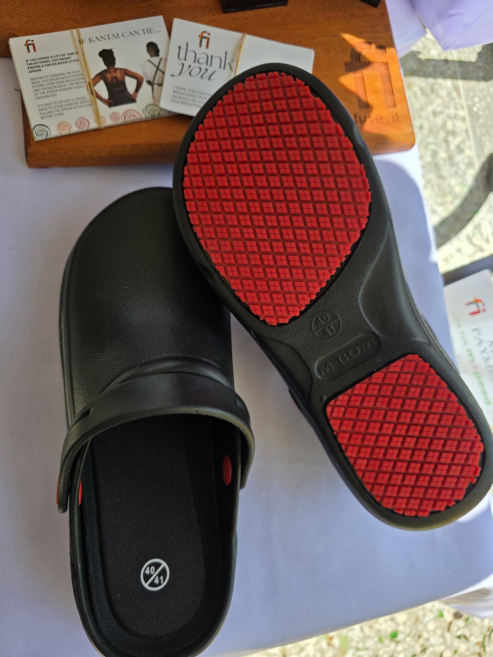 Non-slip kitchen shoes